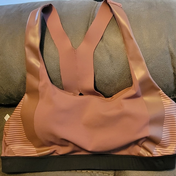 NWT! Athleta +Allyson Felix Ultimate Legend Bra - Picture 1 of 4